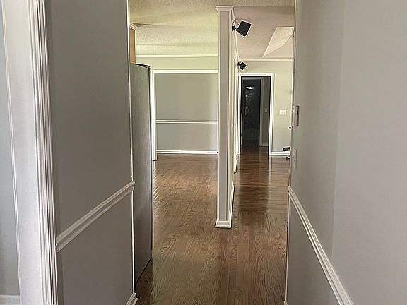 Garage entrance hallway