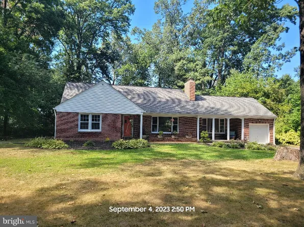 4130 Wilshire Dr, York, PA 17402