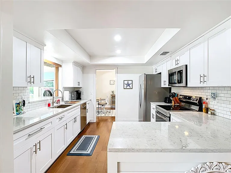 2250 Watrous Dr — Photo 9