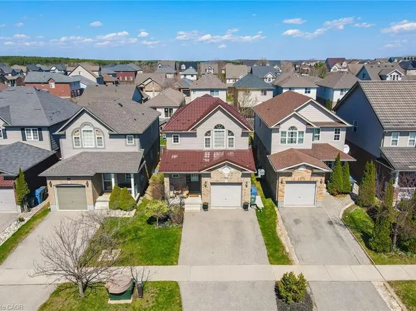 21 Mullin Dr, Guelph, ON N1E 0E1