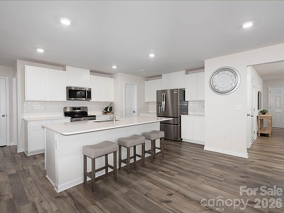 5th image of 2925 Legacy Ridge Ln