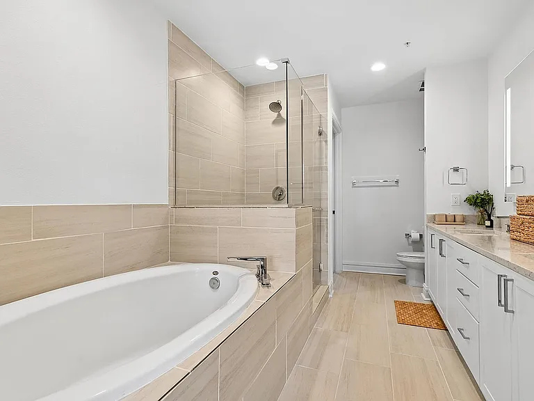 Luxurious Bathroom