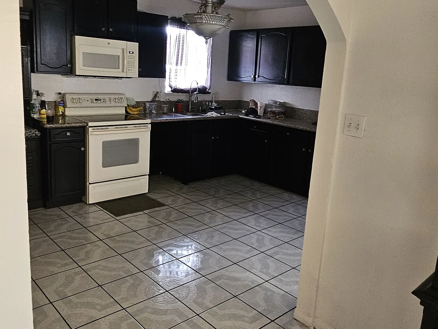 McAllister Ave, Las Vegas — Photo 4