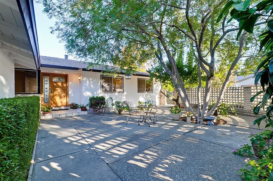 2nd image of 11302 Terra Bella Dr