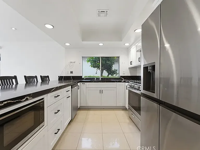 15863 Foothill Blvd — Photo 5