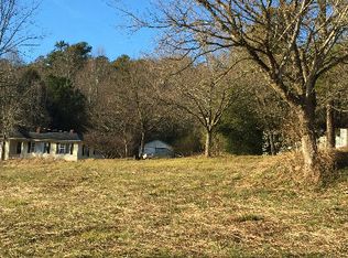 64 Corvair Cir, Ellijay, GA 30540