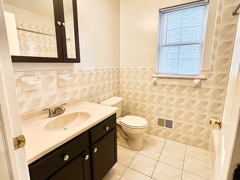 519-521 Lidgerwood Ave #1 — Photo 8