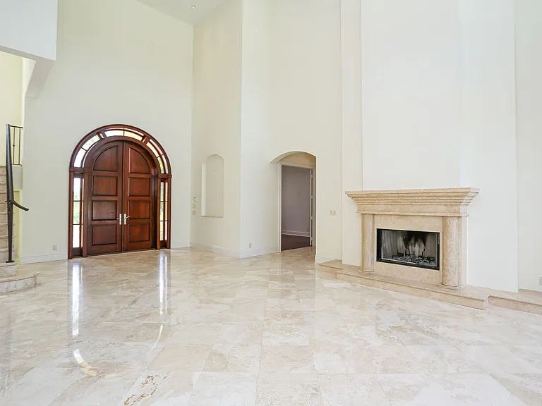 823 Cassena Rd — Photo 39