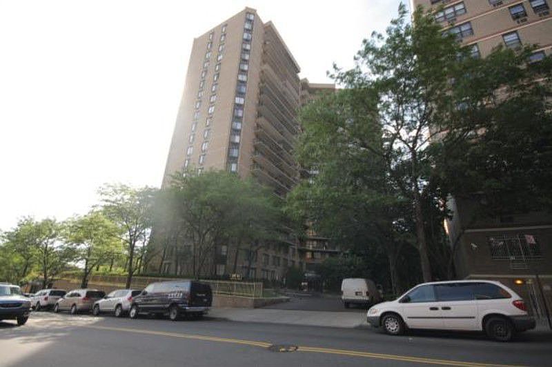 1st image of 13835 Elder Ave #1D-B