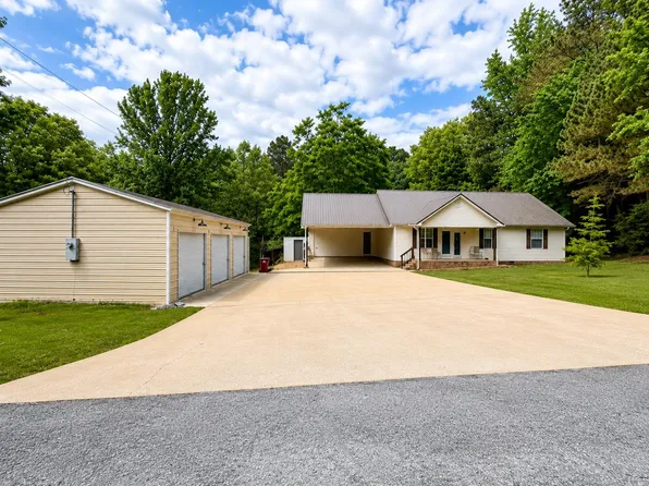 230 Courtyard Rd, Hamilton, AL 35570