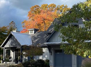 16340 3rd St, Union Pier, MI 49129