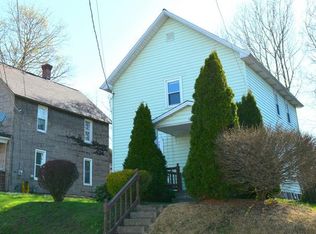 12 Maple St, Warren, PA 16365