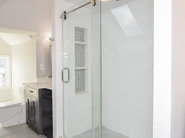 349 Beacon St #D — Photo 7