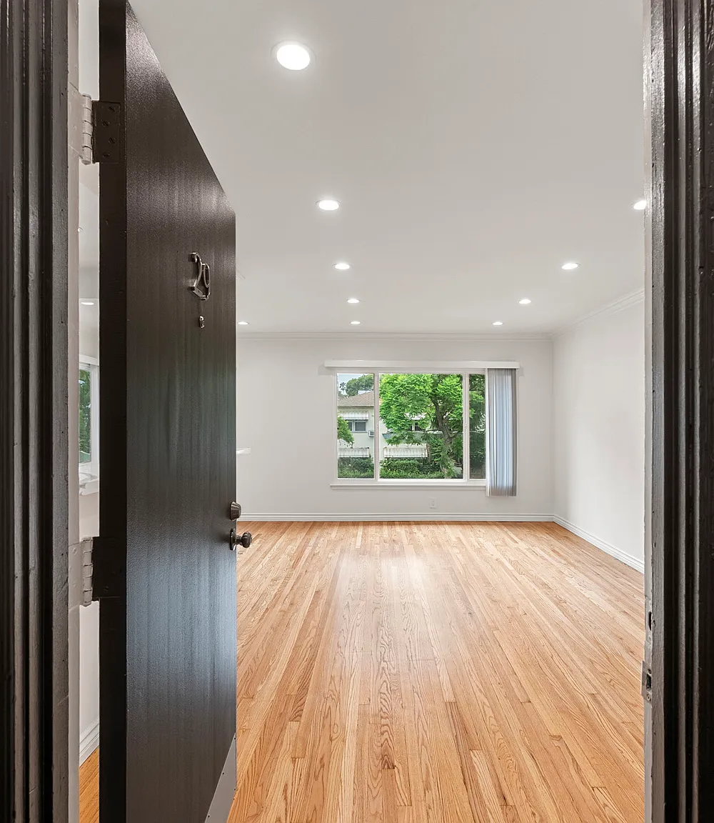 2 bed, 1100 sqft, $3,199 — Photo 2