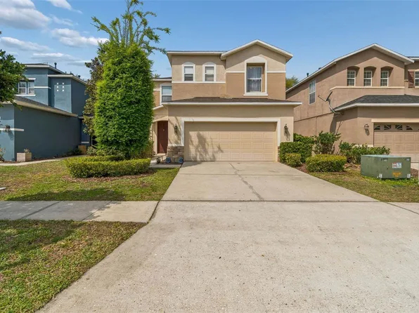 2401 Silvermoss Dr, Zephyrhills, FL 33544