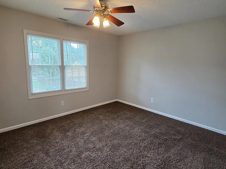 549 Mountain Lake Dr — Photo 18