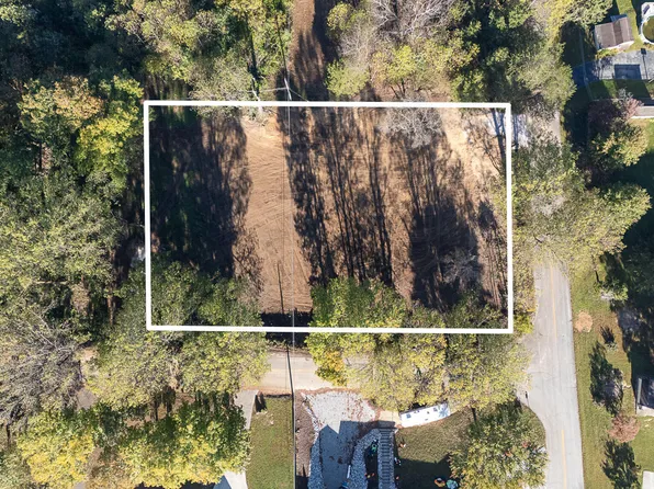 Dogwood Ln, Jacksboro, TN 37757