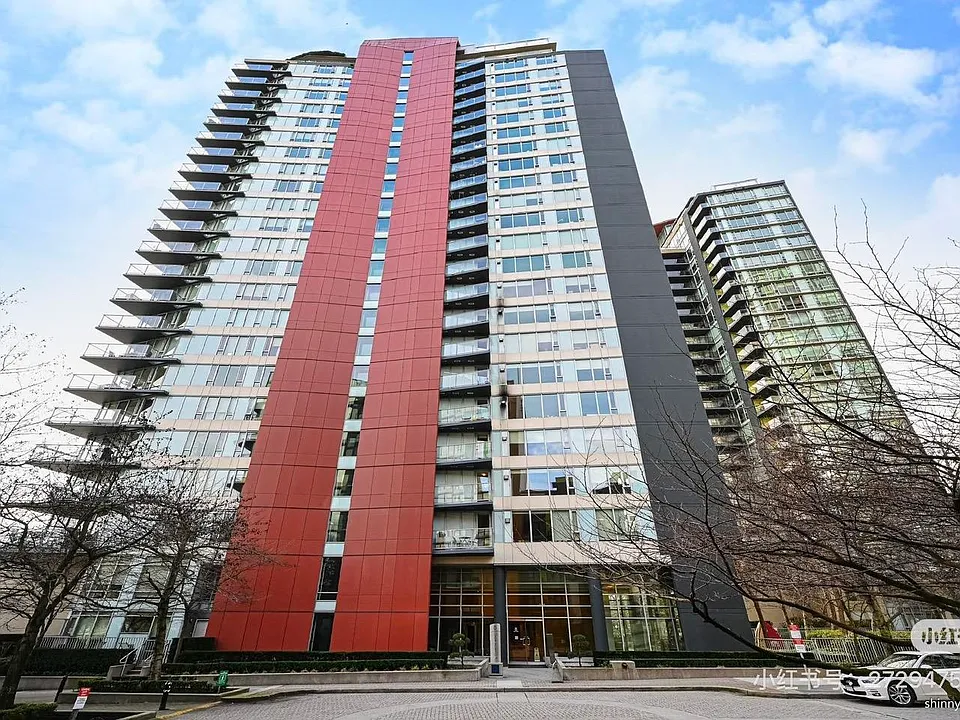 8 Smithe Mews