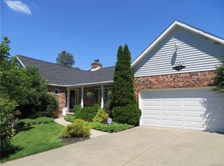 6432 Bartz Rd, Lockport, NY 14094