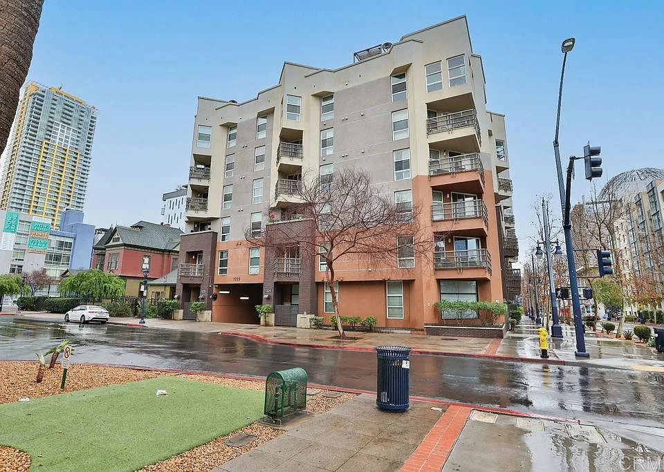 1225 Island Ave