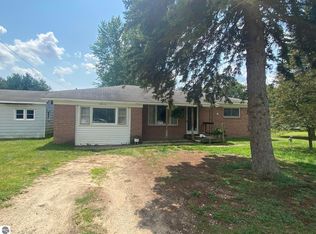 5919 W Southview Rd, Lake City, MI 49651