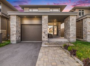 334 Lysander Pl, Ottawa, ON K1K4K7