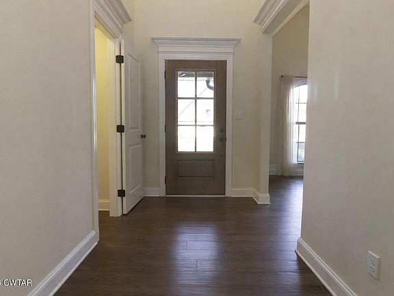 3rd image of 285 Fawn Ridge Ln