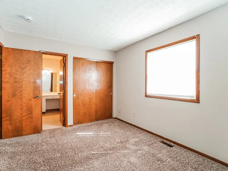 5380 Aqua St — Photo 11