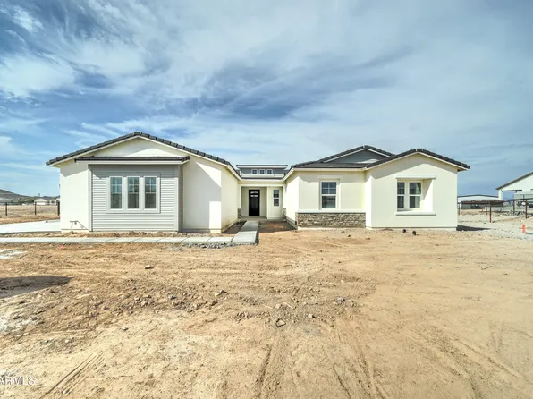 4075 W Silverdale Road, San Tan Valley, AZ 85144