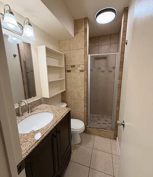 112 Lady Bird Ln #F — Photo 4