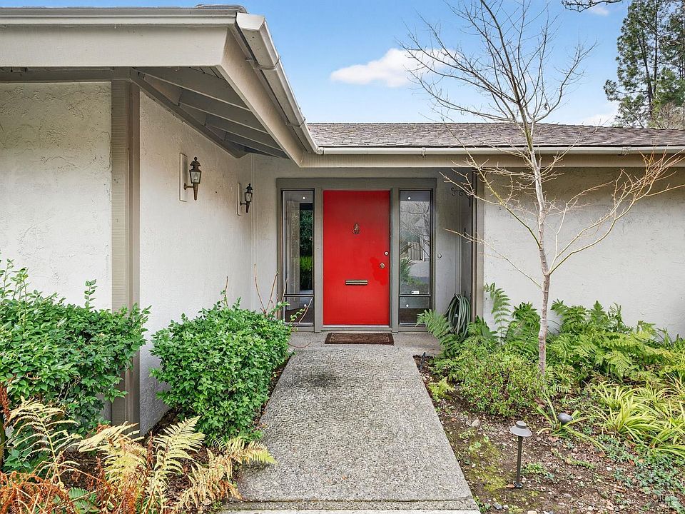 1st image of 113 Bonnie Brook Drive