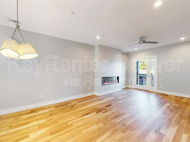 1930 N Grove St #3 — Photo 6