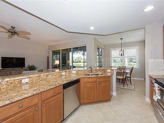 5th image of 20941 Island Sound Cir Unit 103