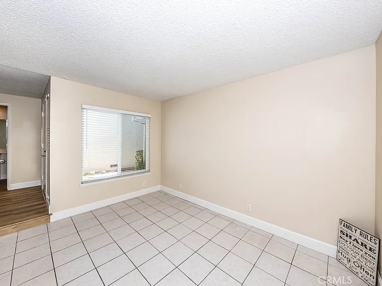 21 Ashbrook #102 — Photo 22