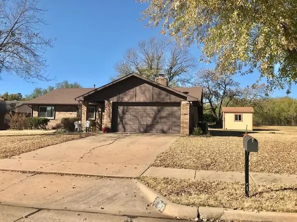 912 Rosedale Dr, Ponca City, OK 74604