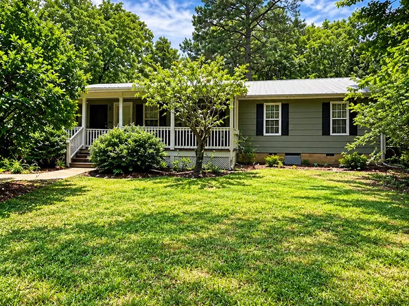 191 Dad Taylor Dr, Rock Spring, GA 30739