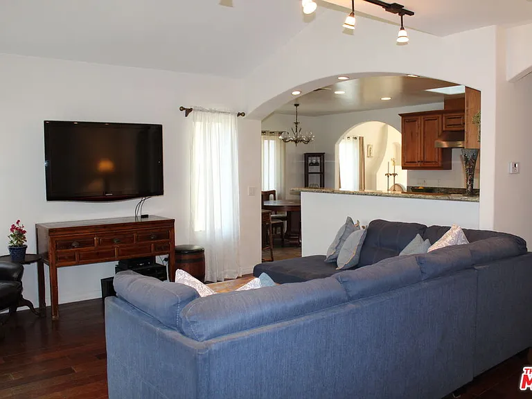 8106 Westlawn Ave — Photo 14