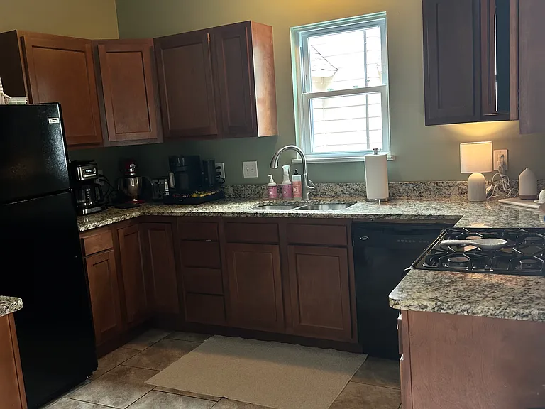 1293 Warren Rd — Photo 7