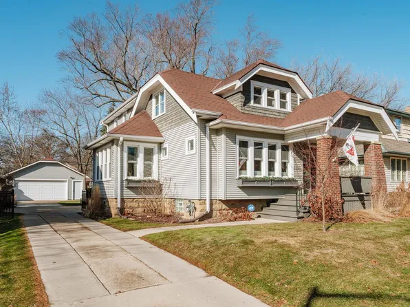 1921 Underwood AVENUE, Wauwatosa, WI 53213