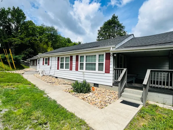 305 Starnes Cove Rd #A, Candler, NC 28715