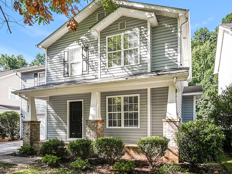8819 Twisted Pine Dr — Photo 1