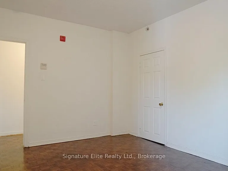 529 Danforth Ave #2 — Photo 6
