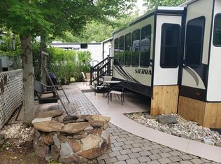 4229 E Pkwy #203, Gatlinburg, TN 37738