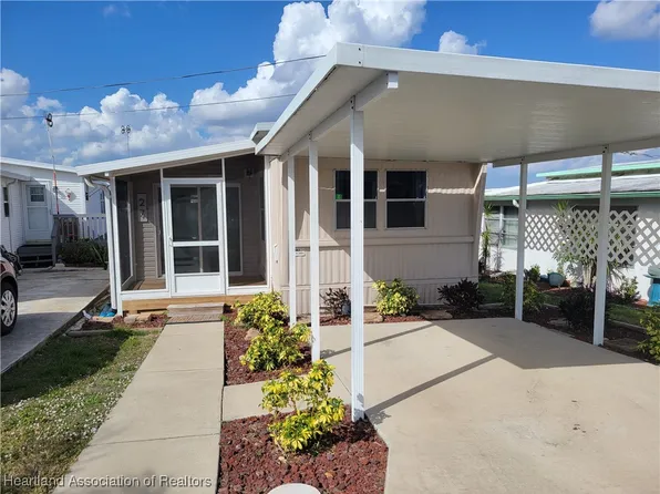 27 Lake Gardens Dr, Lake Placid, FL 33852