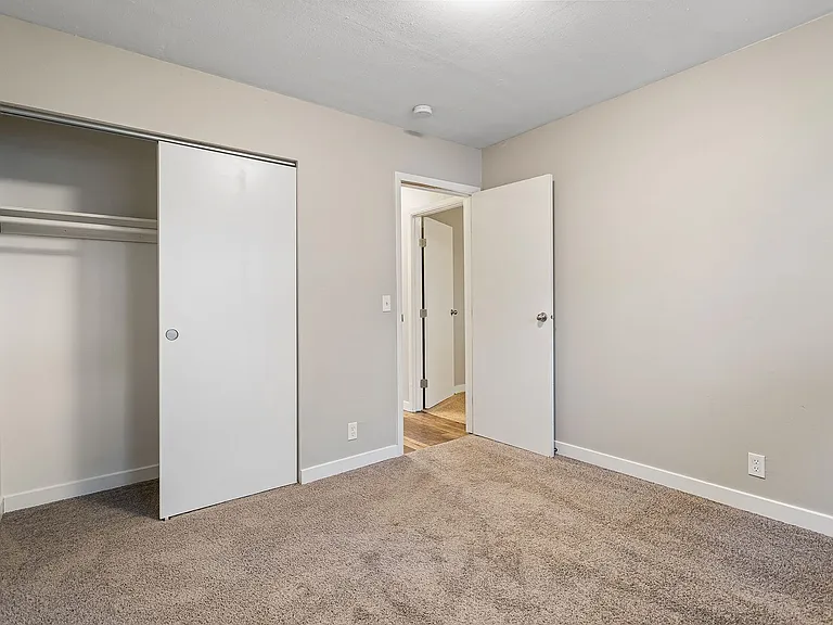 4121 SE 28th Ave — Photo 8