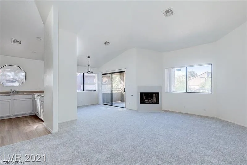 2 bed, 2.0 bath, 1091 sqft, $1,350 — Photo 4
