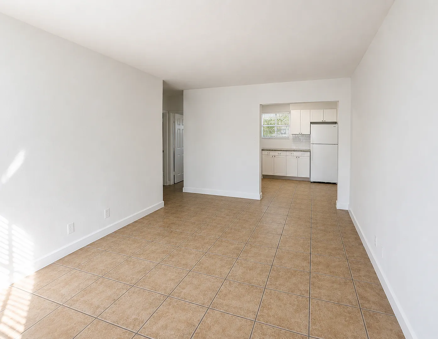 105 SW 18th Ave — Photo 4