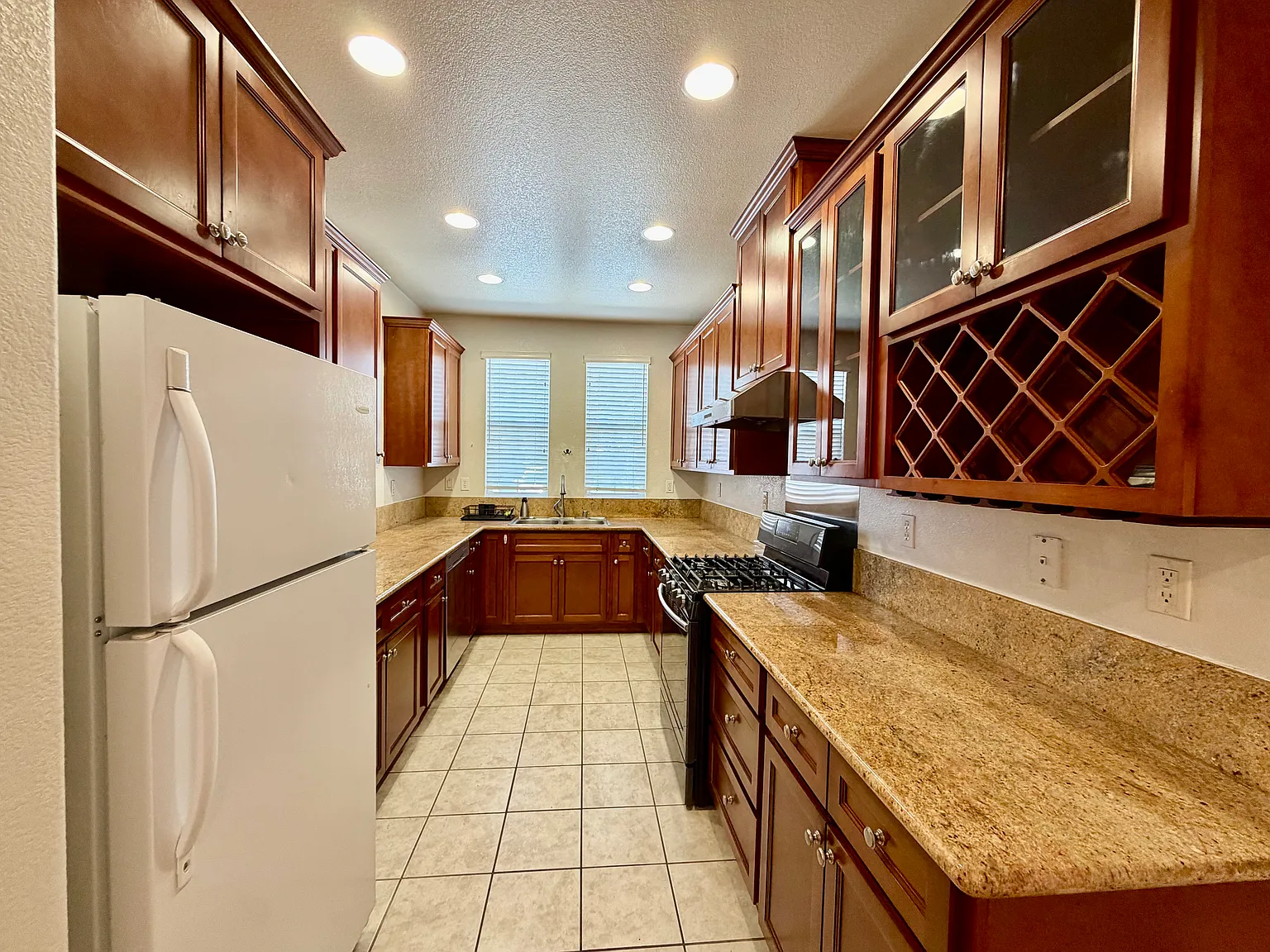 2465 Coffeeberry Rd — Photo 4
