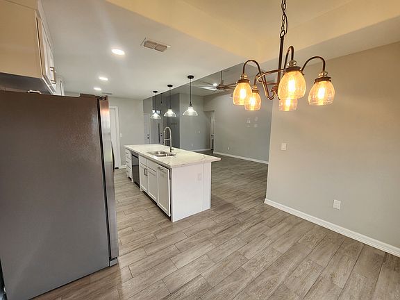 3rd image of 2925 Alexa Dr