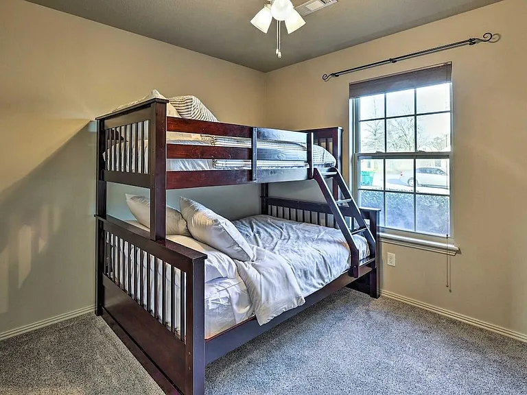 450 Remson Ln — Photo 10